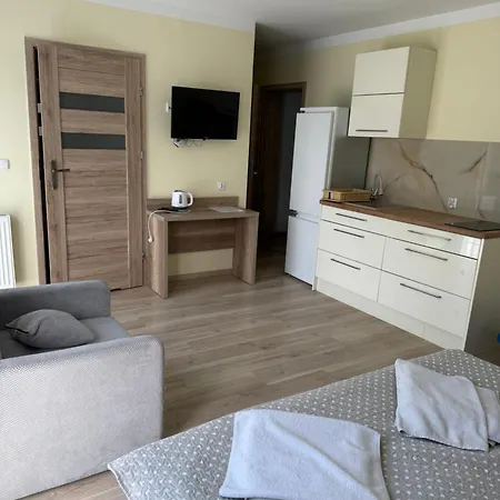 Goscinne - Port * Międzywodzie